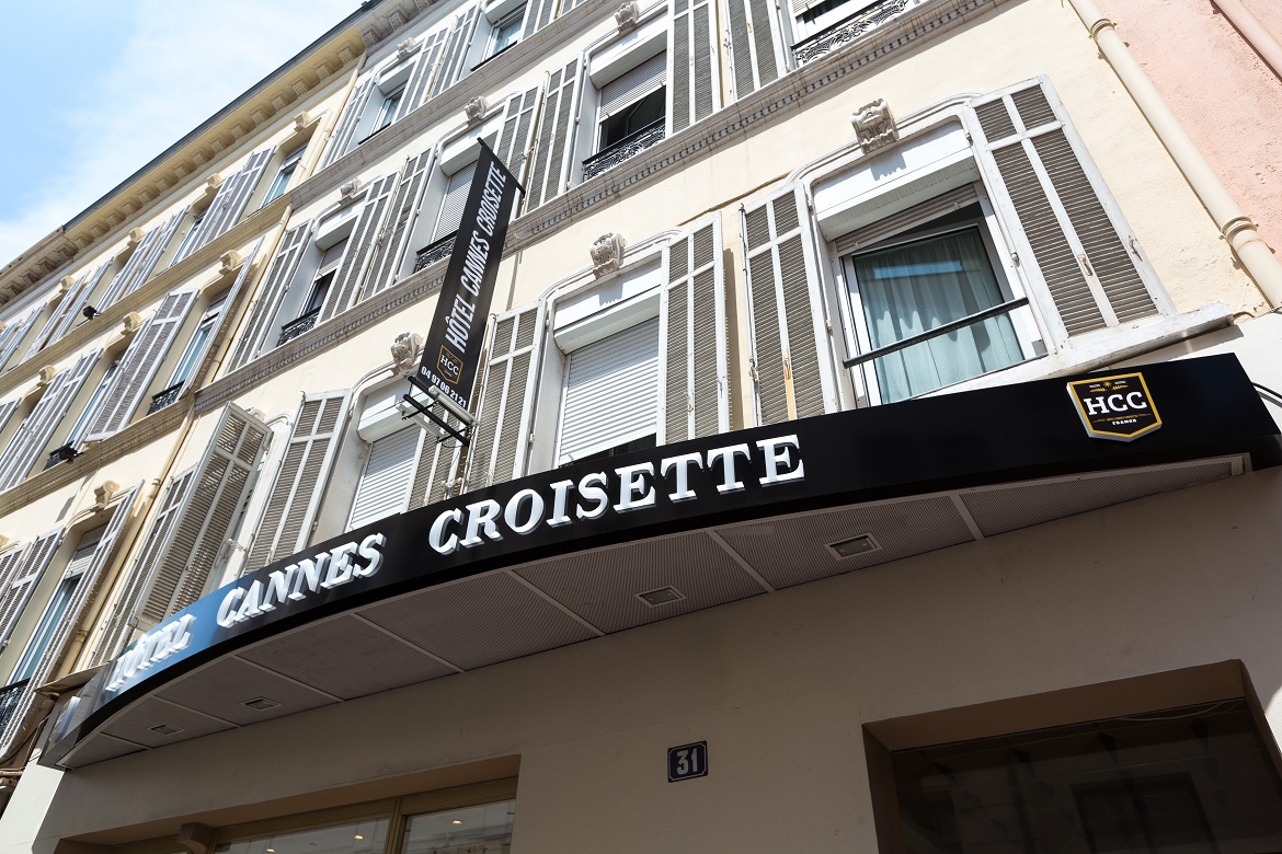001-Cannes-croisette-2015-07-HD