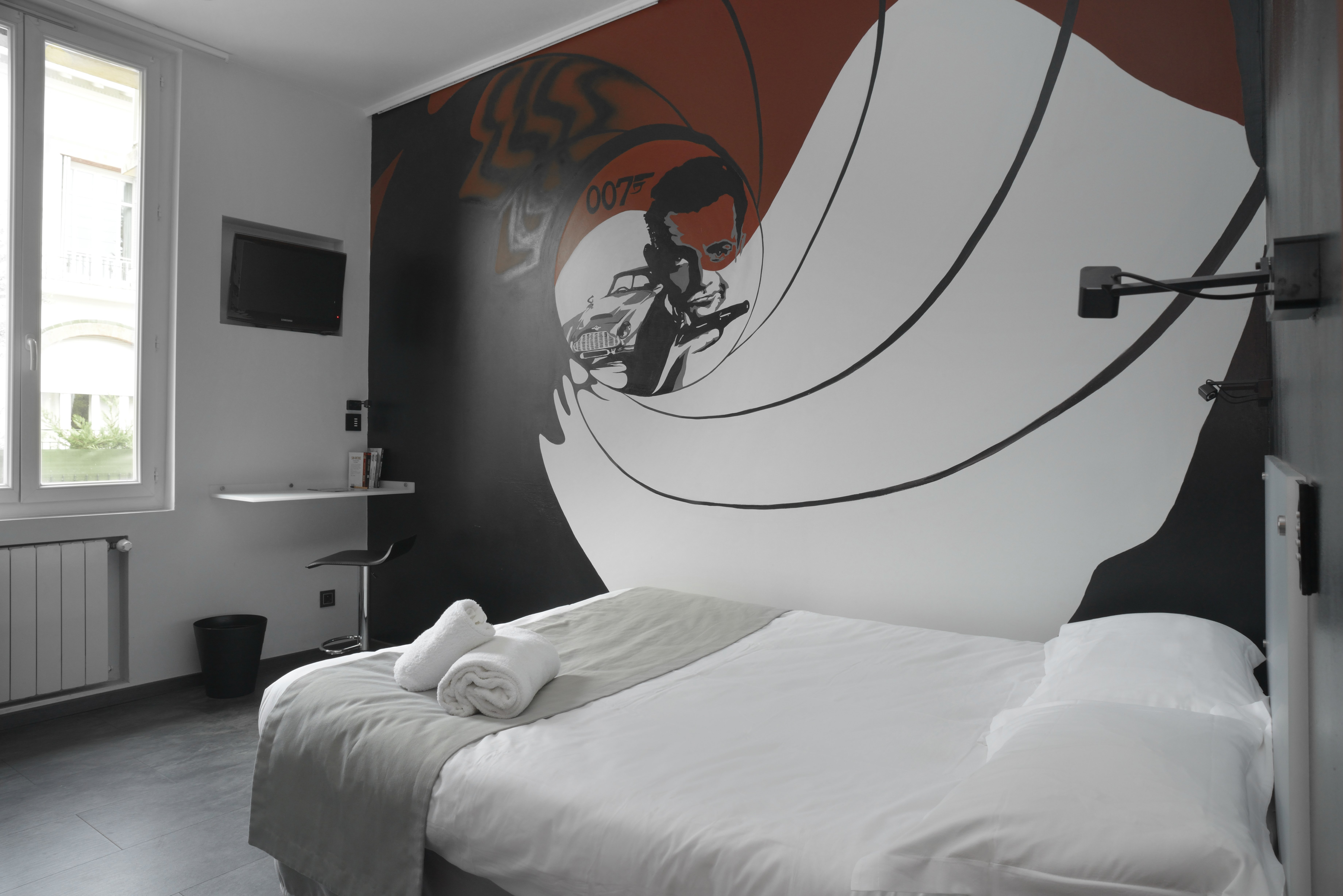 070 070-2.jpg