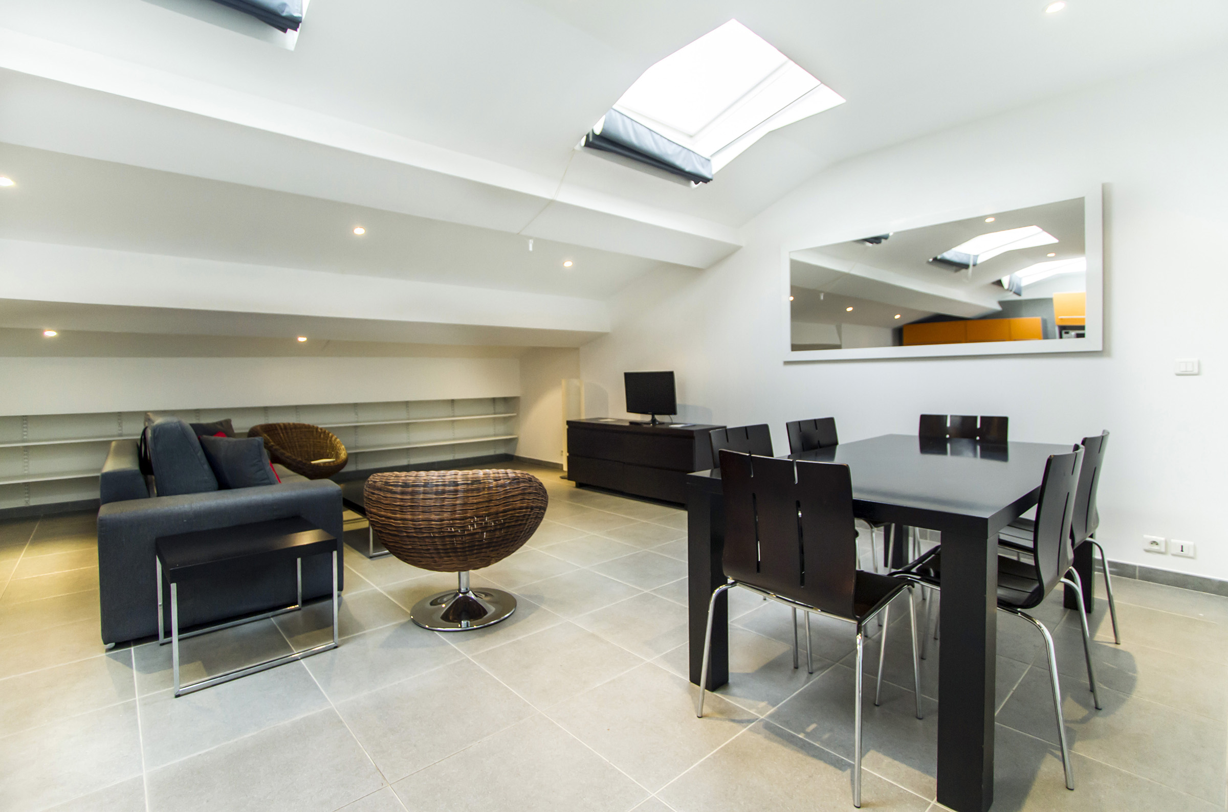 Croisette - grand ss toit (13) Appartement mansardé 69 m² - Attic apartment with 1 bedroom 69 sqm