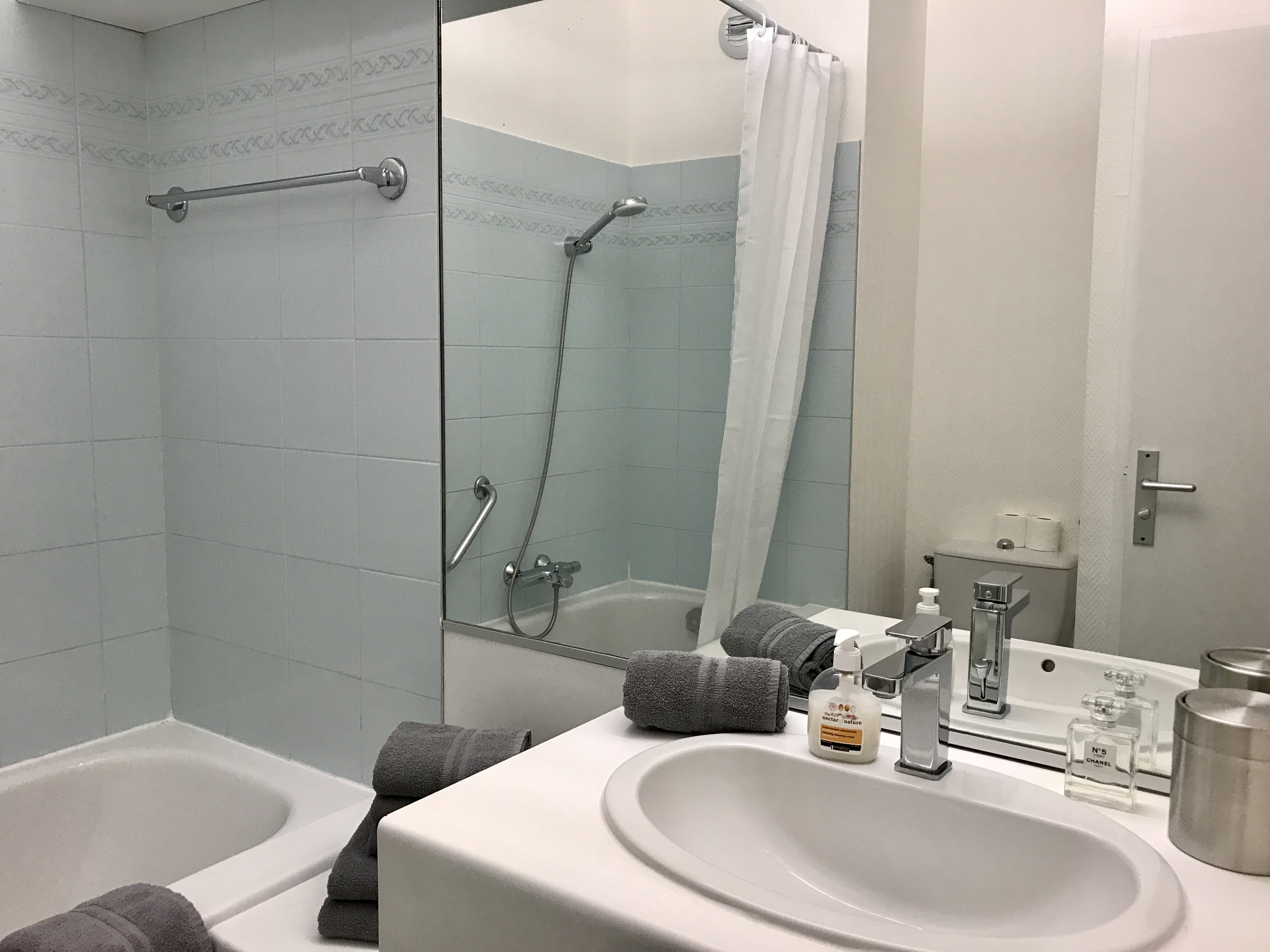 FullSizeRender 4 Salle de bainFullSizeRender-4.jpg