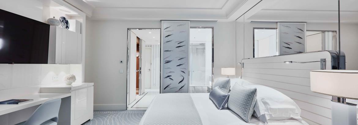 Hotel-Martinez-Cannes-Renovated-Junior-Suite