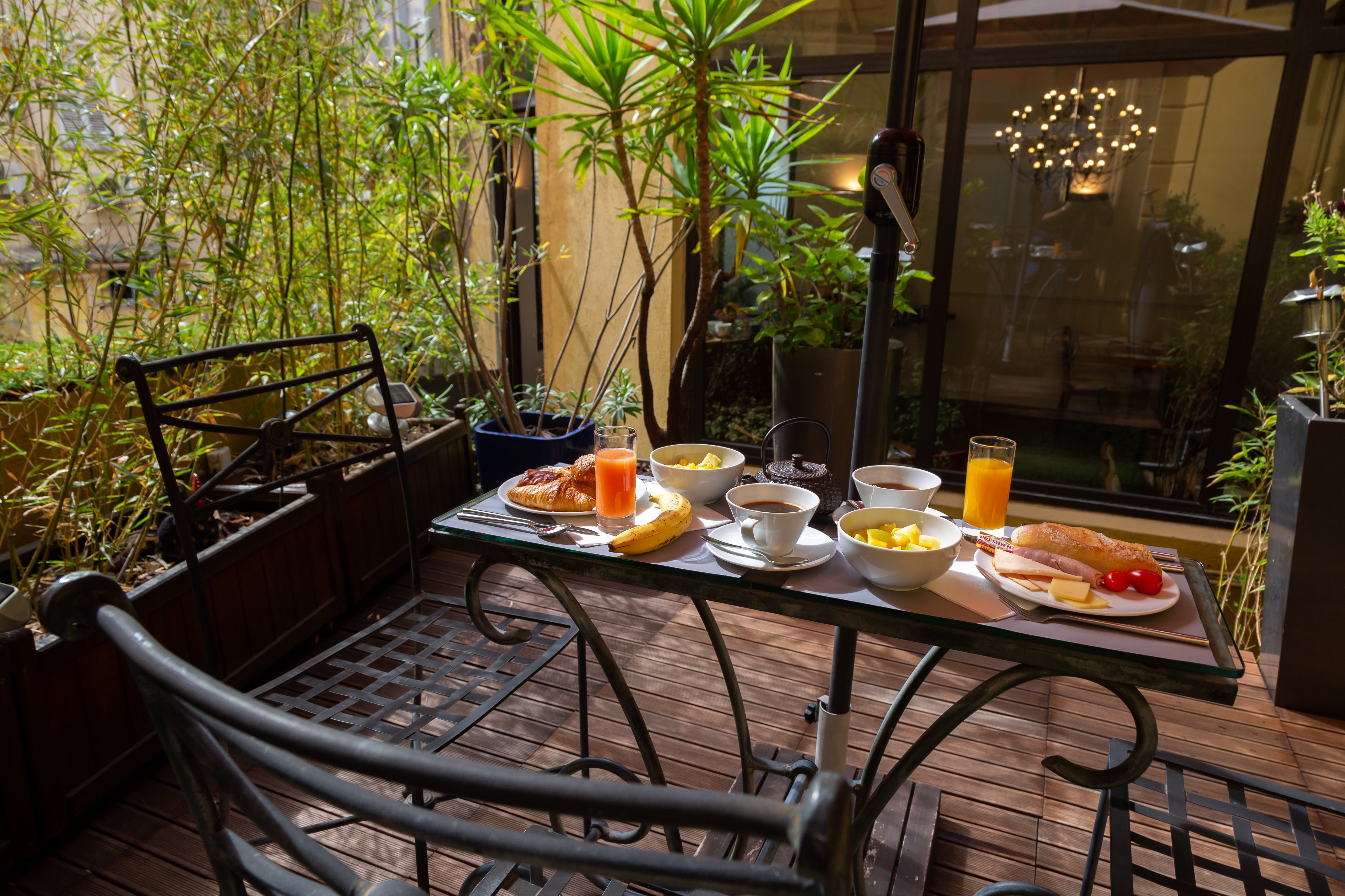 Hotel-colette_05-2019_YH-4599 Hôtel Colette Cannes CentreHotel-colette-05-2019-YH-4599.jpg