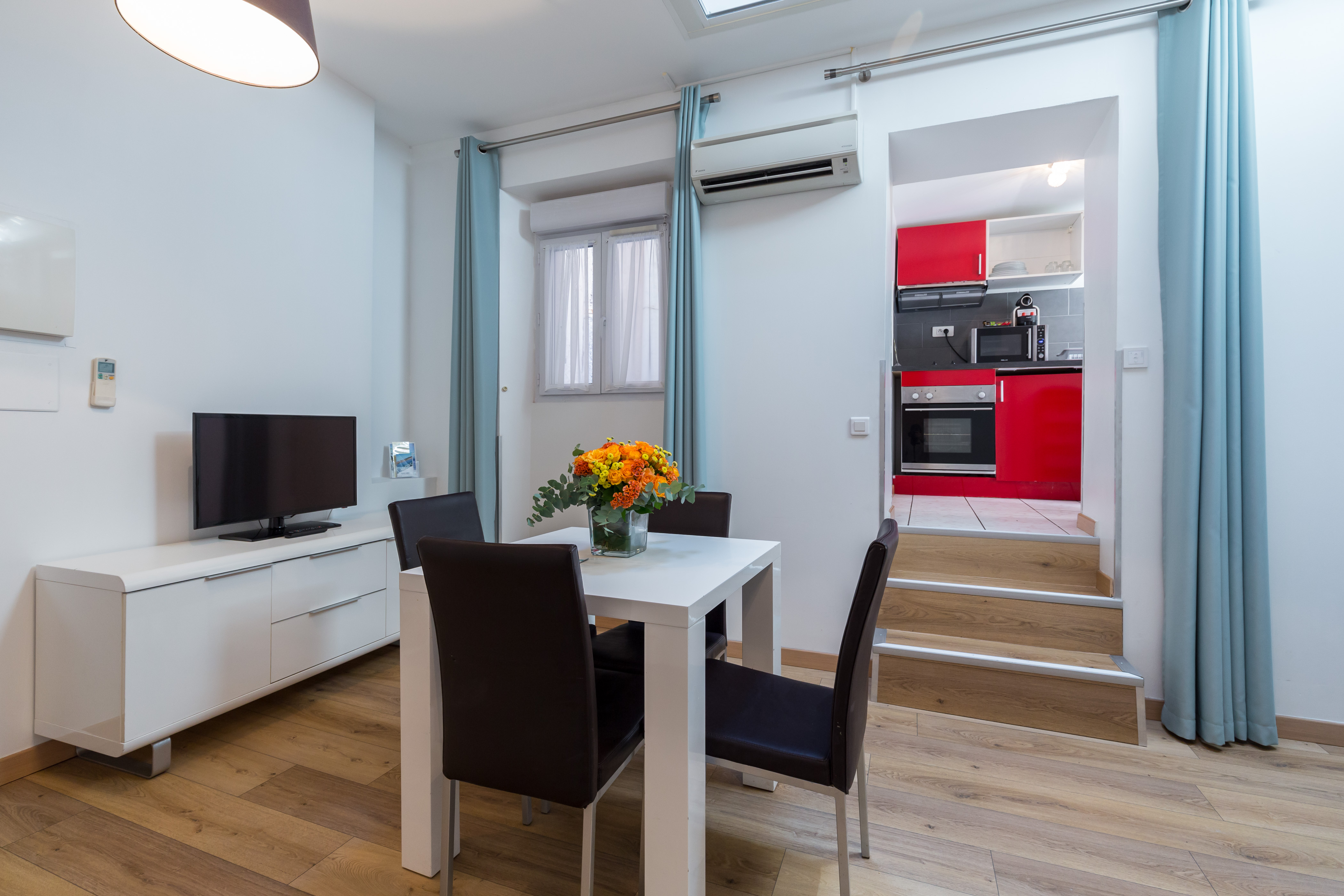2 pièces supérieur 35 m² - superior 1 bedroom apartment 35 sqmIMG-0670.jpg