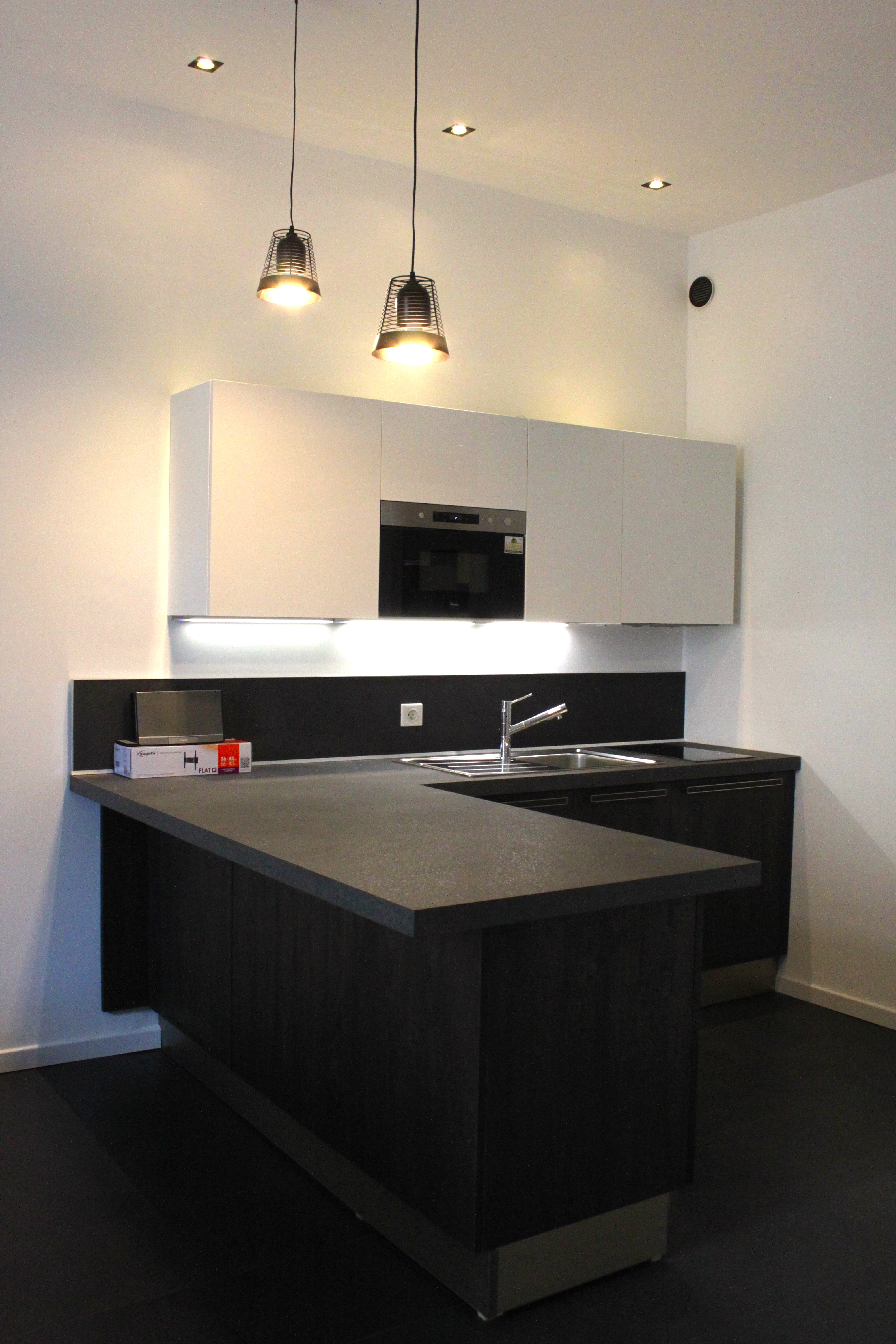 IMG_0821 Studio-1 CuisineIMG-0821.jpg