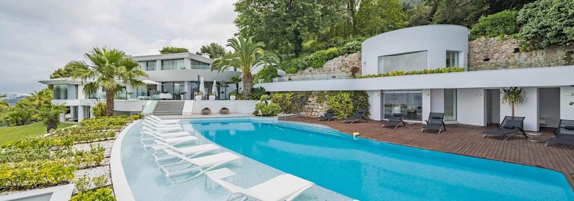 Villa Laju piscine1