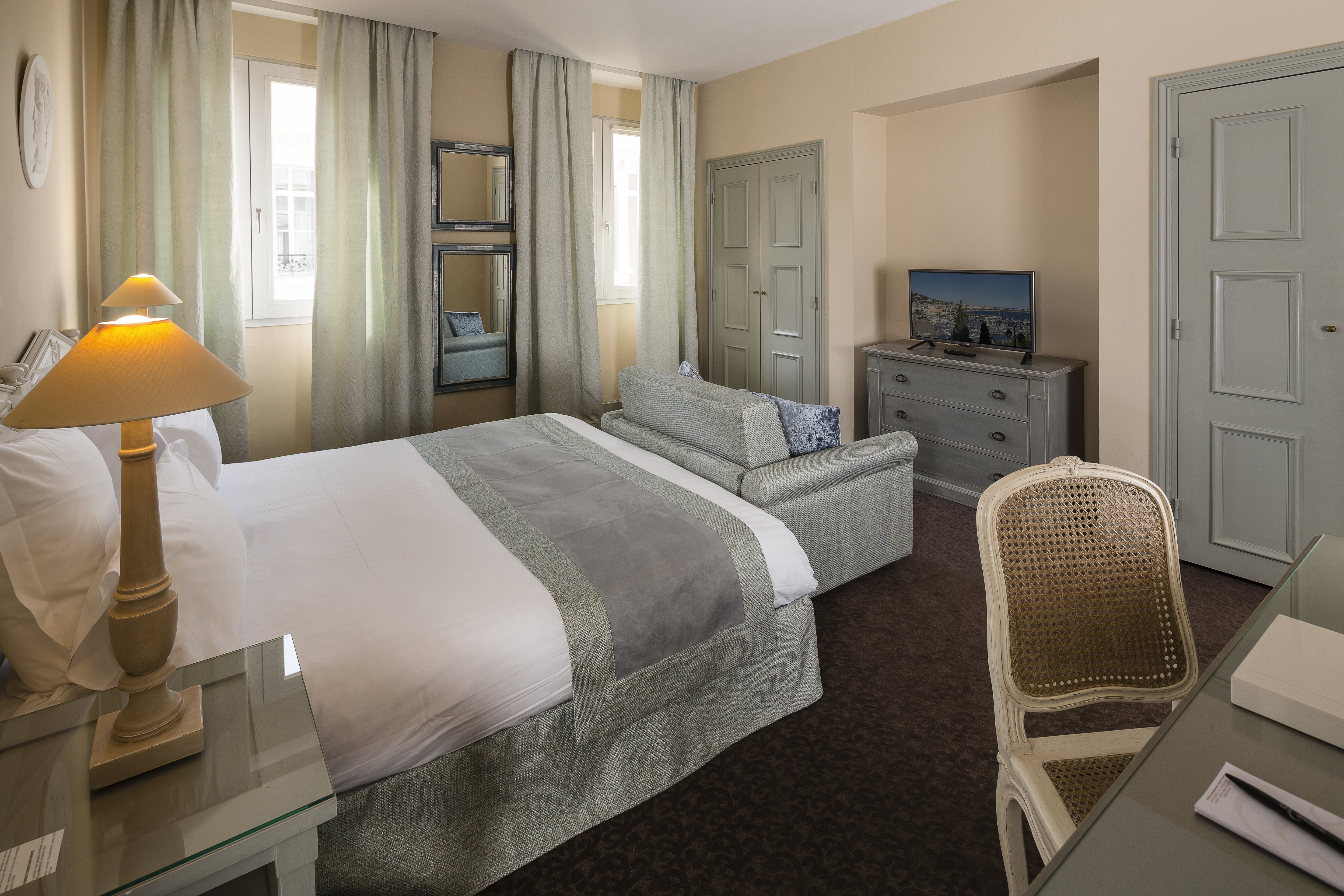 bp-cavendish-chambre-027 Deluxe Roombp-cavendish-chambre-027.jpg