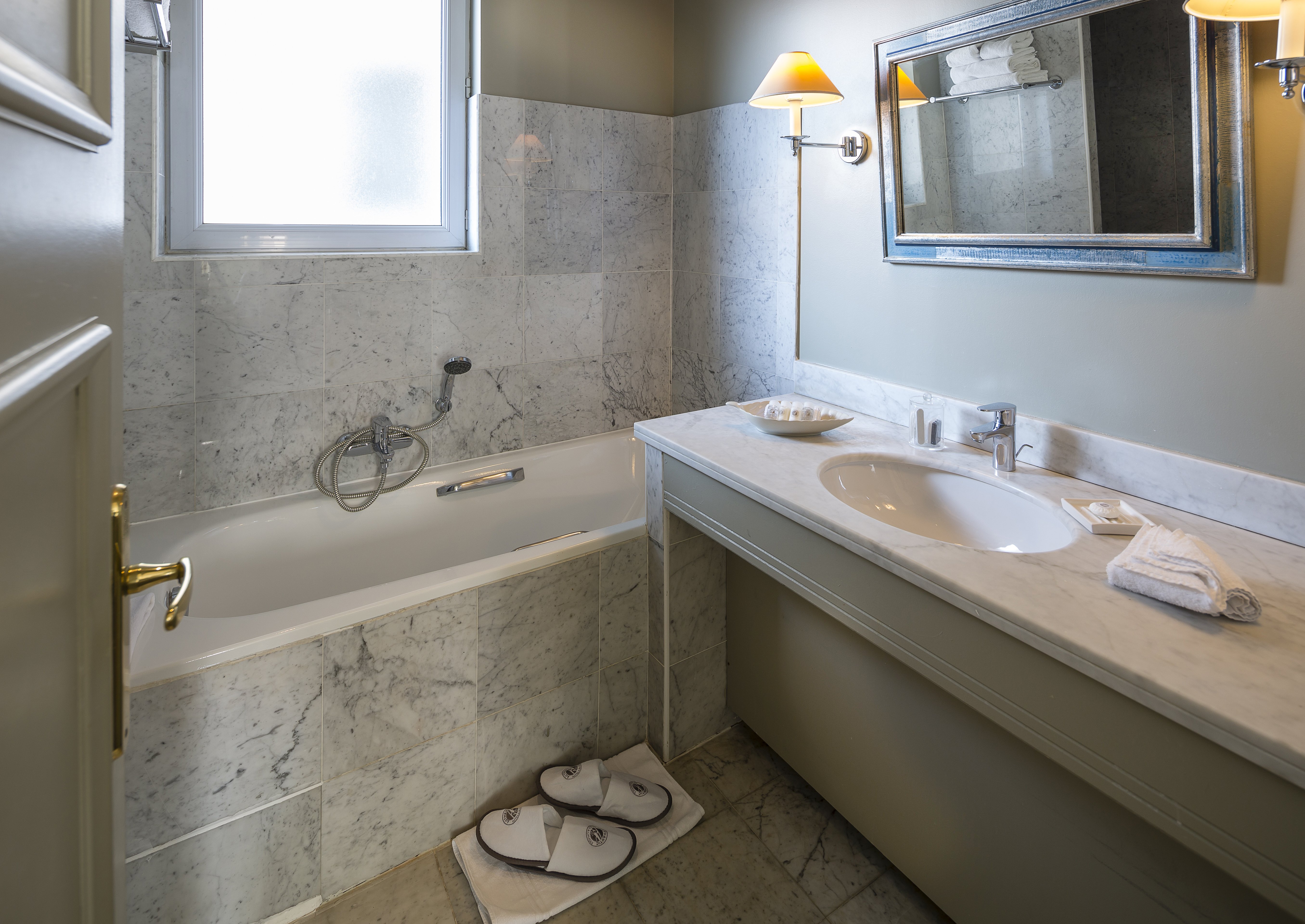 bp-cavendish-chambre-031 Bathroom Deluxe roombp-cavendish-chambre-031.jpg
