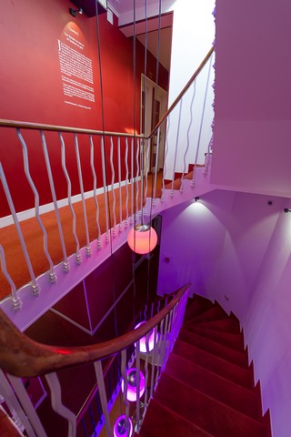 couloir-hotel-ideal-sejour-cannes-2 couloir-hotel-ideal-sejour-cannes-2.jpg